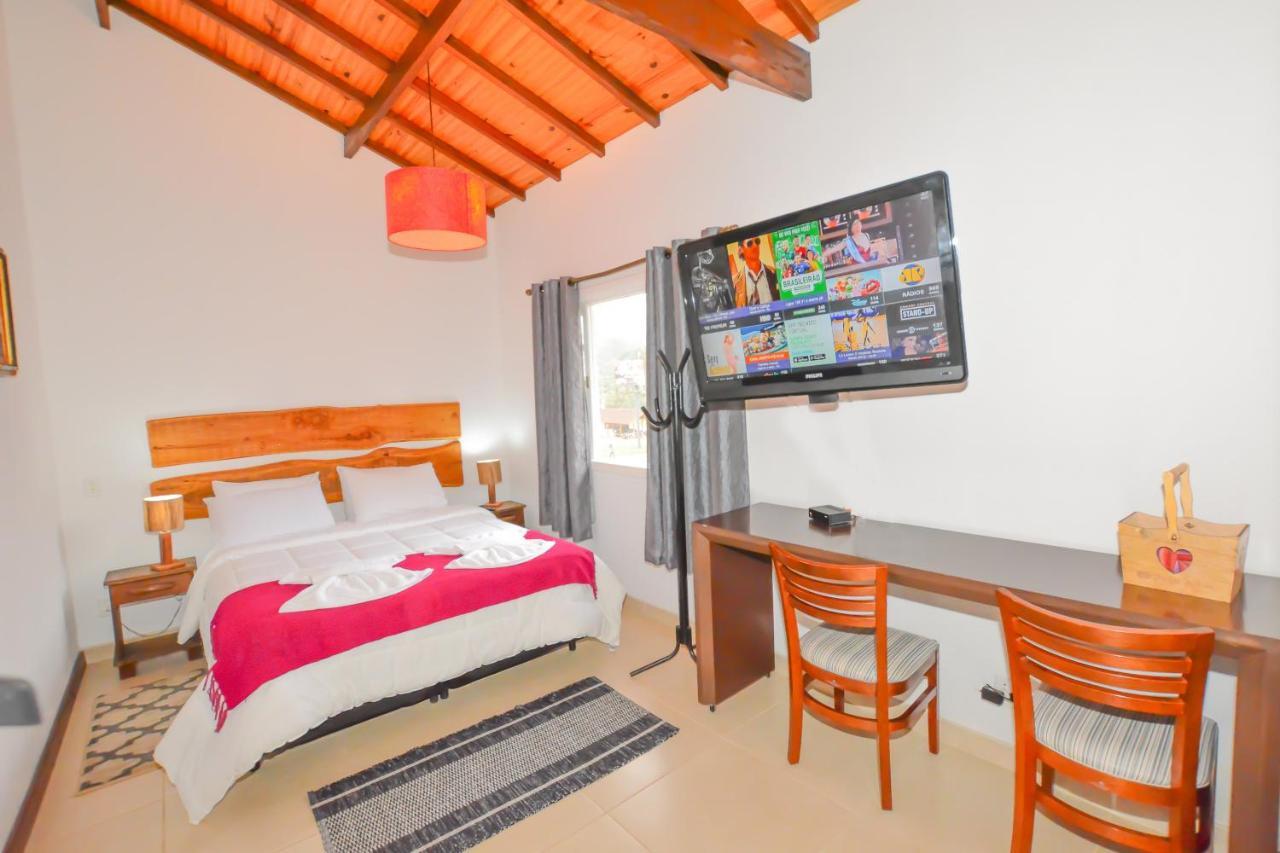 Maison Bleue Suites Monte Verde  Ngoại thất bức ảnh